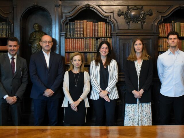 Foment del Treball firma un acuerdo de colaboración con Amazon para impulsar la digitalización e internacionalización de las pymes catalanas