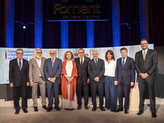 La 8a edició de la Nit de les Infraestructures premia la ‘Planta industrial de fabricació de panells de fusta de Kronospan a Tortosa’