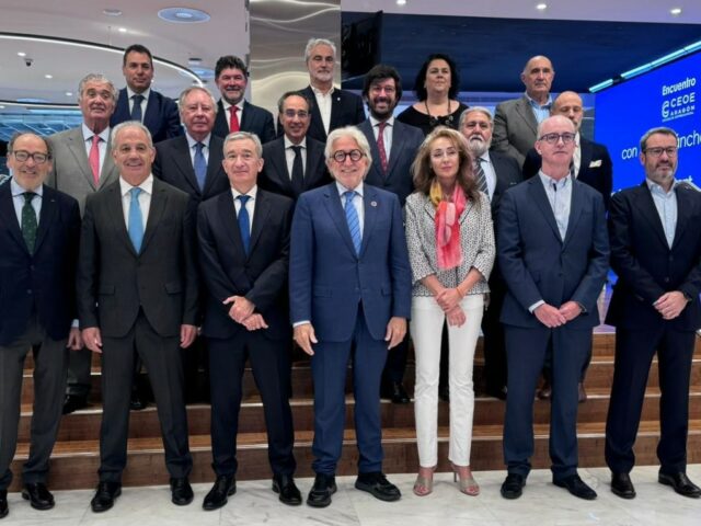 Foment del Treball i CEOE Aragón es reuneixen en el Consejo Empresarial per millorar la col·laboració empresarial entre tots dos territoris