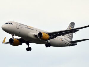 Foment del Treball volarà de manera més sostenible amb SAF subministrat per Vueling